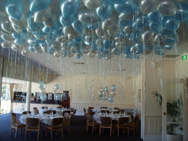 ceiling balloon display
