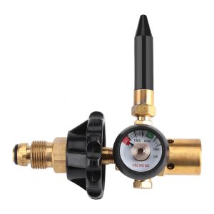regulator with gauge